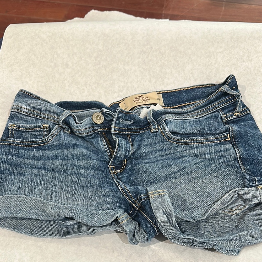 American Eagle Outfitters Women's Blue Denim Shorts